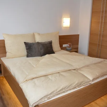 Apart Alpenrose Apartment Fiss